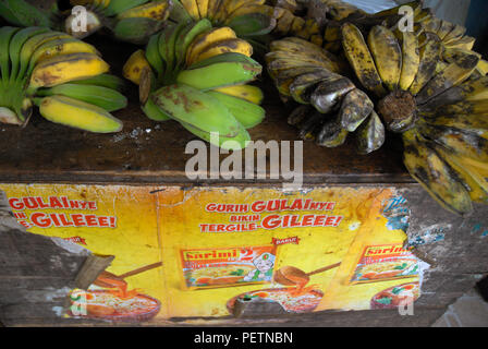 Mercato di frutta e verdura in Prawirotaman distretto di Yogyakarta, Java, Indonesia. Foto Stock