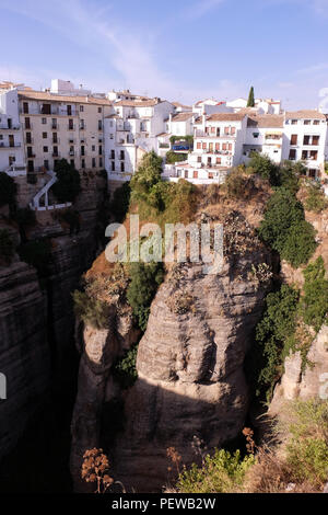 Vista del paesaggio della campagna andalusa nei pressi della città di Siviglia. Girato in agosto 2017 Foto Stock