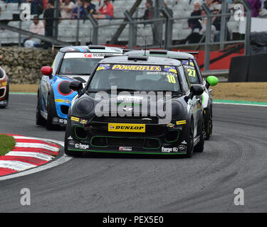 ANT Whorton-Eales, Mini F56 JCW, Mini Challenge, DTM Race Meeting, Deutsche Tourenwagen Masters, Grand Prix Circuit, Brands Hatch, Kent, Inghilterra, Foto Stock