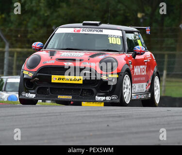 Lawrence Davey, Mini F56 JCW, Mini Sfida, DTM gara incontro, Deutsche Tourenwagen Masters, Circuito del Grand Prix, Brands Hatch, Kent, Inghilterra, XI 12 Foto Stock