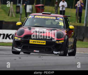 Lewis Brown, Mini F56 JCW, Mini Sfida, DTM gara incontro, Deutsche Tourenwagen Masters, Circuito del Grand Prix, Brands Hatch, Kent, Inghilterra, XI XII Foto Stock