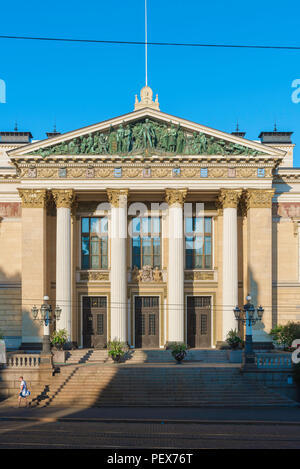 Casa dei poderi di Helsinki, vista del Saatytalo - l'originale edificio del parlamento del governo della Finlandia fino al 1906, la città di Helsinki. Foto Stock