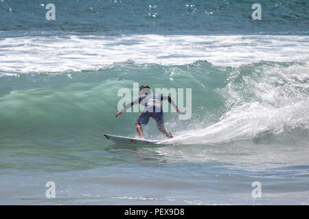 Kanoa Igarashi competere nel US Open di surf 2018 Foto Stock