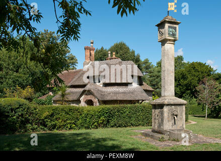 Blaise borgo, un gruppo di 9 cottages, grado 1 elencati in Henbury, Bristol, Regno Unito. Essi sono stati progettati da John Nash e costruito nel 1809 per i pensionati Foto Stock