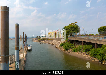 Nuovo commerciale urbano e l'edilizia residenziale nel centro cittadino di Vancouver Washington waterfront Foto Stock