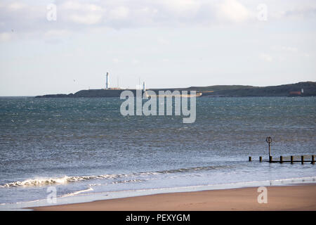 A Balmedie Beach nella parte anteriore del cielo blu Foto Stock