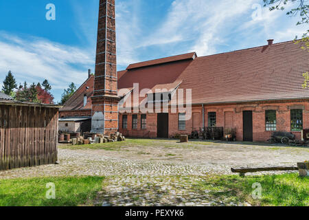 Nuovo edificio Glashuette nel museo village Baruther Glashuette, Brandeburgo, Germania, Europa Foto Stock