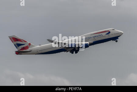 British Airways Boeing 747 in partenza dall'Aeroporto Heathrow di Londra Foto Stock