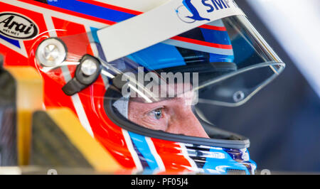 Circuito di Silverstone, UK. 18 Agosto, 2018. FIA World Endurance Championship; Jenson Button (GBR) in ingegneria BR BR1 AER LMP1 racing auto da SMP Racing Team (RUS) durante le prove libere 3 in 3 round del FIA World Endurance Championship a Silverstone Credito: Azione Sport Plus/Alamy Live News Foto Stock