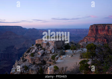 AZ00302-00...ARIZONA - crepuscolo presso Moran punto nel Parco Nazionale del Grand Canyon. Foto Stock