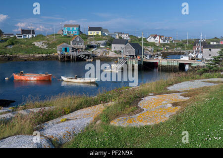 Imbarcazioni al porto di Peggy's Cove, Nova Scotia sulla luglio 16, 2018 Foto Stock