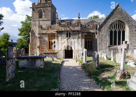 Stanton, Regno Unito - 8 Agosto 2018: La Chiesa di San Michele e Tutti gli angeli in Stanton in Cotswold district of Gloucestershire.Il villaggio è costruito alm Foto Stock