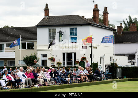 Gli spettatori presso la nazionale femminile Lawn Bowls campionati, Leamington Spa, Regno Unito Foto Stock