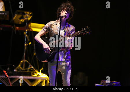 LP aka Laura Pergolizzi performing live in concerto: LP, Laura Pergolizzi dove: Sicilia, Italia Quando: 18 lug 2018 Credit: IPA/WENN.com * * disponibile solo per la pubblicazione in UK, USA, Germania, Austria e Svizzera. Non utilizzare WEB.** Foto Stock