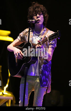 LP aka Laura Pergolizzi performing live in concerto: LP, Laura Pergolizzi dove: Sicilia, Italia Quando: 18 lug 2018 Credit: IPA/WENN.com * * disponibile solo per la pubblicazione in UK, USA, Germania, Austria e Svizzera. Non utilizzare WEB.** Foto Stock