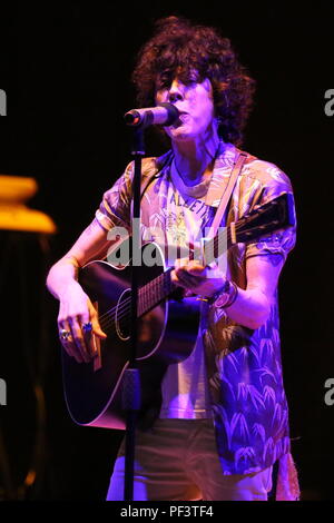 LP aka Laura Pergolizzi performing live in concerto: LP, Laura Pergolizzi dove: Sicilia, Italia Quando: 18 lug 2018 Credit: IPA/WENN.com * * disponibile solo per la pubblicazione in UK, USA, Germania, Austria e Svizzera. Non utilizzare WEB.** Foto Stock