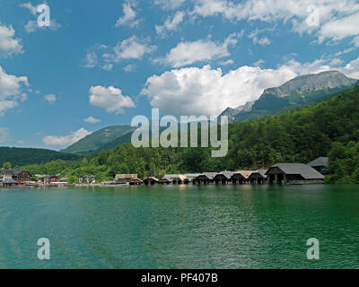 Königsee, Bootshäuser, Schönau am Königssee, Berchtesgadener Land, Oberbayern, Bayern, Deutschland | Königssee, Baviera, Germania, Schönau Foto Stock