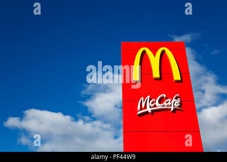 Ballarat Australia / McDonald's McCaf'e Restaurant a Lucas Ballarat. Foto Stock