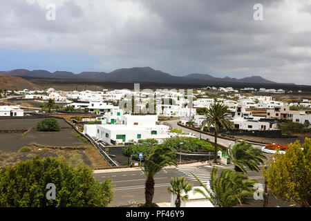 Yaiza, un pittoresco piccolo villaggio sull'isola di Lanzarote, Isole canarie, Spagna Foto Stock