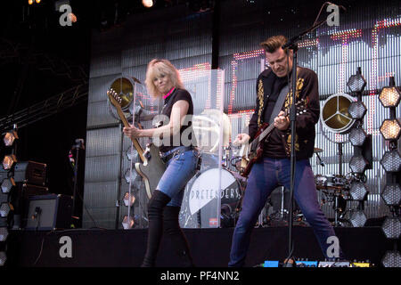 Coventry, Regno Unito. 18 ottobre, 2018. Pretendenti batterista Cantante Chrissie Hynde a Grandslam18 , Butts Park Arena , Coventry Credito: Kev Wise Immagini/Alamy Live News Foto Stock