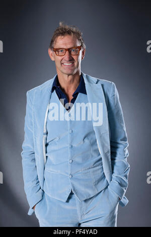 Edinburgh, Regno Unito. 19 Agosto, 2018. Tony Alexander Adams, MBE è un English football manager. Come un giocatore Adams ha giocato per l'Arsenal e Inghilterra captaining entrambe le squadre. Adams ha trascorso la sua intera carriera di giocatore di 22 anni come un centro-torna all'Arsenal. Nella foto al Edinburgh International Book Festival. Edimburgo, Scozia. Foto di Gary Doak / Alamy Live News Foto Stock