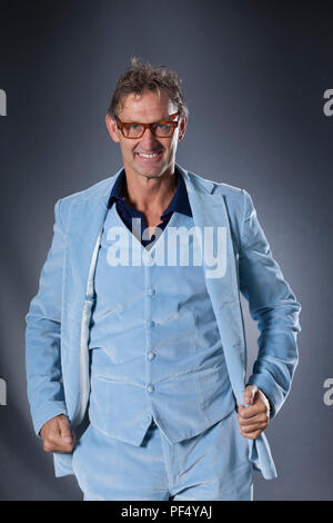 Edinburgh, Regno Unito. 19 Agosto, 2018. Tony Alexander Adams, MBE è un English football manager. Come un giocatore Adams ha giocato per l'Arsenal e Inghilterra captaining entrambe le squadre. Adams ha trascorso la sua intera carriera di giocatore di 22 anni come un centro-torna all'Arsenal. Nella foto al Edinburgh International Book Festival. Edimburgo, Scozia. Foto di Gary Doak / Alamy Live News Foto Stock