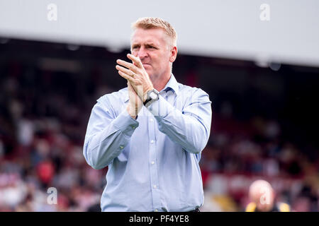 Londra, Regno Unito. 19 Ago, 2018. Solo uso editoriale, è richiesta una licenza per uso commerciale. Nessun uso in scommesse, giochi o un singolo giocatore/club/league pubblicazioni. Dean Smith manager di Brentford durante il cielo EFL scommessa match del campionato tra Brentford e Sheffield mercoledì al Griffin Park, Londra, Inghilterra il 19 agosto 2018. Credito: THX Immagini/Alamy Live News Foto Stock