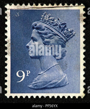 Usato blu affrancati British UK timbro - 9p - Queen Elizabeth II Foto Stock