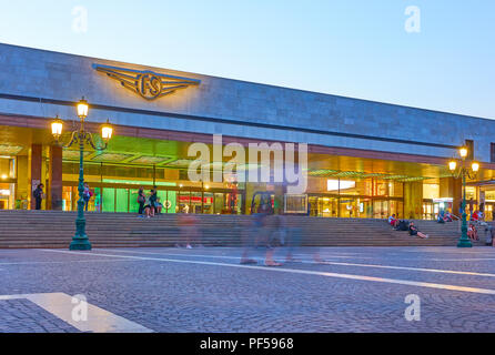 Venezia, Italia - 15 Giugno 2018: entrata principale di Venezia stazione ferroviaria Santa Lucia Foto Stock