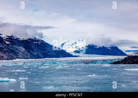 Iceberg dal ghiacciaio Columbia in Prince William Sound su western Alaska's Chugach Mountains vicino a Valdez Alaska Foto Stock