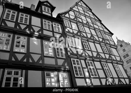 Metà storico-case con travi di legno nel centro della città di Hannover Foto Stock