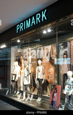 Primark nel centro della città di Hannover Foto Stock