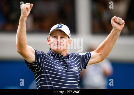 Corso di Greensboro, Nord Carolina, Stati Uniti d'America. 19 Agosto, 2018. Brandt Snedeker durante il Wyndham Championship domenica 19 agosto 2018 a Sedgefield Country Club di Greensboro, NC. Giacobbe Kupferman/CSM Credito: Cal Sport Media/Alamy Live News Foto Stock