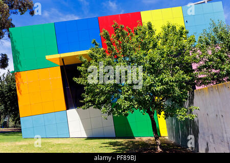 Cubo di Rubik-stile galleria per bambini presso il Museo di Melbourne, Australia Foto Stock