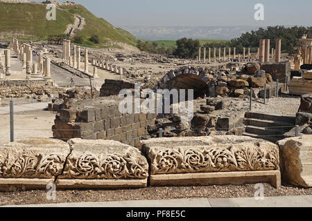 Israele, Bet Shean vista generale. Durante il periodo ellenistico Bet Shean aveva una popolazione greca e fu chiamato Scythopolis. Nel 64 A.C. fu preso da t Foto Stock