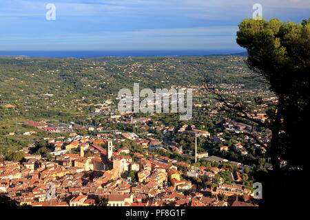 Vista superiore al di sopra di Grasse, Alpes Maritimes Costa Azzurra, Francia, Europa Foto Stock