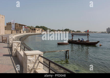 L'Al Shindagha storico distretto si siede accanto al Dubai Creek ed è una delle parti più antiche di Dubai Foto Stock