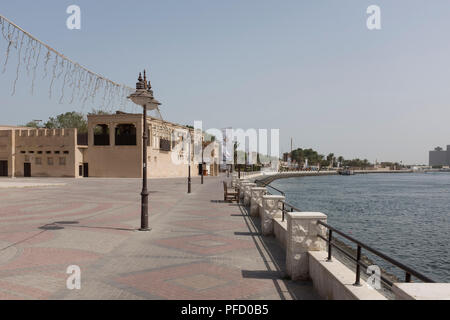 L'Al Shindagha storico distretto si siede accanto al Dubai Creek ed è una delle parti più antiche di Dubai Foto Stock