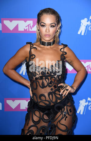 Rita ora frequentando il 2018 MTV Video Music Awards tenutosi al Radio City Music Hall di Los Angeles, Stati Uniti d'America. Picture Data: Lunedì 20 Agosto, 2018. Vedere PA Storia SHOWBIZ VMAs. Foto di credito dovrebbe leggere: PA/PA FILO Foto Stock