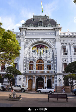 Il Chuquisaca Governatorato Palace in 25 Plaza de Mayo Square, Sucre, Bolivia Foto Stock