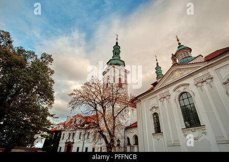 La Basilica della Vergine Assunta in Cielo nel monastero di Strahov, Praga, Repubblica Ceca. Foto Stock