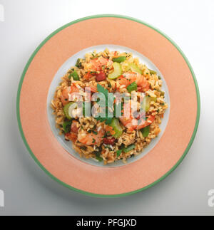 Jambalaya creola, misti a base di frutti di mare, carni, riso ed erbe servita su piastra Foto Stock