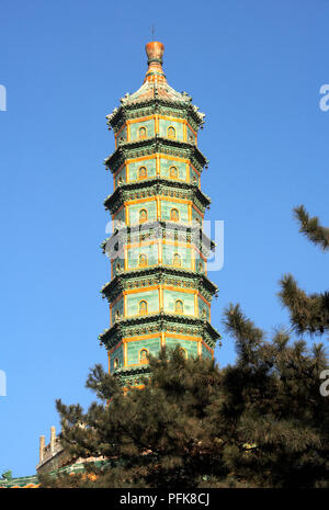 Cina Hebei, Chengde, Xumifushou Miao (Tempio di felicità e longevità), a pagoda Foto Stock