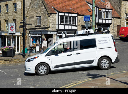 Mappatura di Apple van, Pickering town,North Yorkshire, Inghilterra, Regno Unito Foto Stock