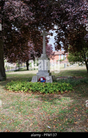 In onore degli uomini che è caduto nella Grande Guerra 1914-18, Tilshead, Wiltshire, Regno Unito Foto Stock