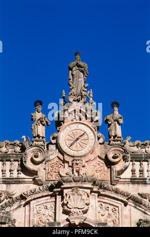 Messico, Taxco, Iglesia de Santa Prisca, facciate Churrigueresque dettaglio con orologio e statue, costruito del XVIII secolo Foto Stock