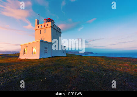 White Faro di Cape Dyrholaey Foto Stock