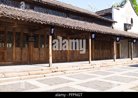 Antica città,Quing,Ming Dynatasty,pagode,ponti,le vie navigabili,commercianti,Trading,AncieWuzhen WaterTown,provincia dello Jiangsu,Prc,Peopl la Repubblica di Cina,Cina Foto Stock