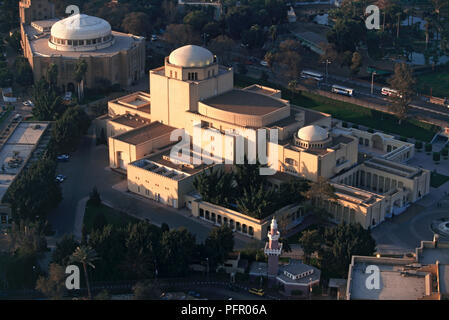 L'Egitto, al Cairo, Cairo Opera House sulla Isola di Gezira, visto dalla parte superiore della Torre de Il Cairo Foto Stock