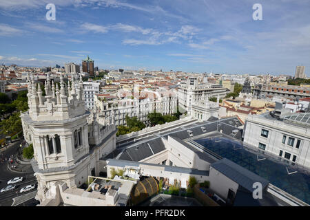 Madrid: vista panoramica da Cibele Palace: Cibele Square, Gran Via, Fontana Cibeles, Spagna Foto Stock